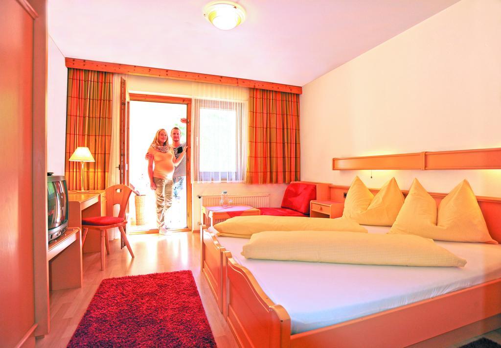 Hotel Loffele Weissbriach Bilik gambar